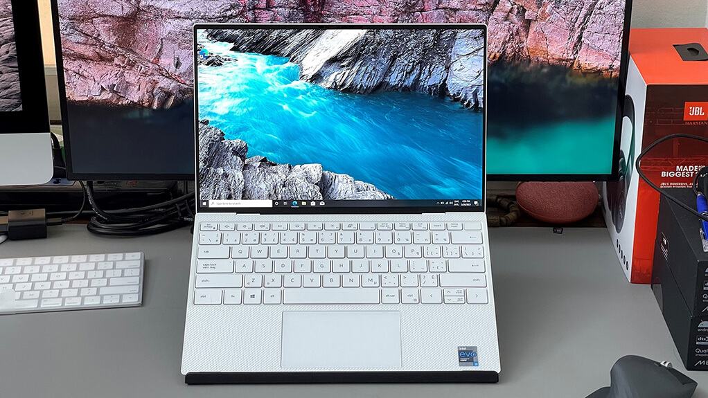 Thiết kế sang trọng của Dell Xps 9310 Frost White