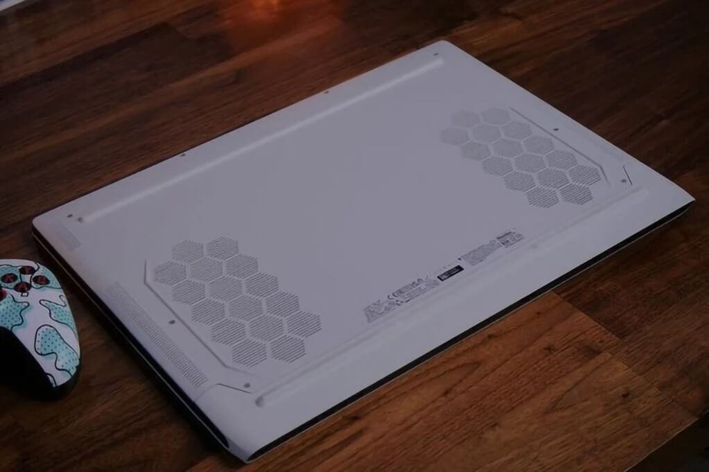 Alienware x17 R1