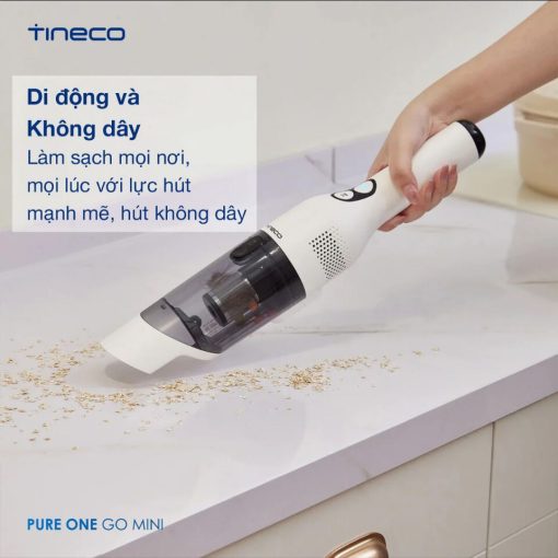 Các phụ kiện đi kèm Máy Hút Bụi Cầm Tay Tineco GO Mini: đầu hút khe hẹp và đầu hút bàn chải.